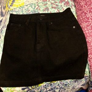 Black Forever 21 skirt. Never been worn!